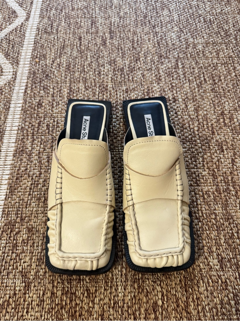 Acne Studios Cream Leather Square Toe Mule Loafers Sz 38